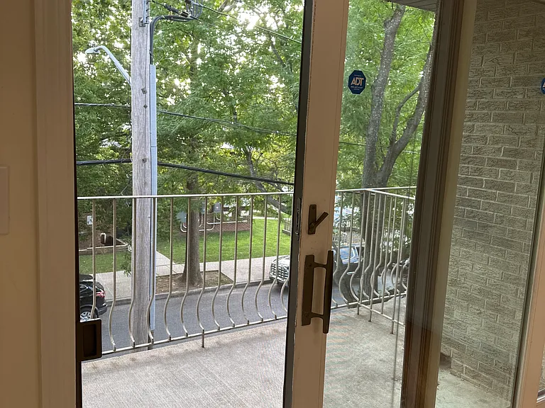 200 Davis Ave #13C — Photo 15