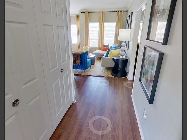 2181 S Trenton Way — Photo 2