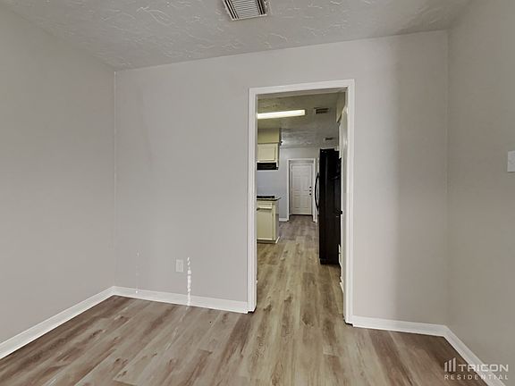 3rd image of 10310 Twin Hills Ct