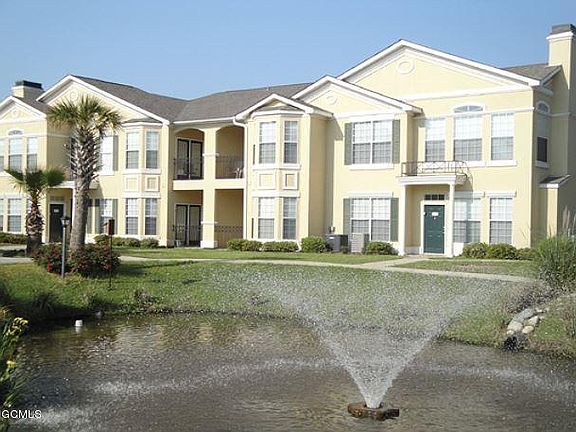 3rd image of 2252 Beach Dr