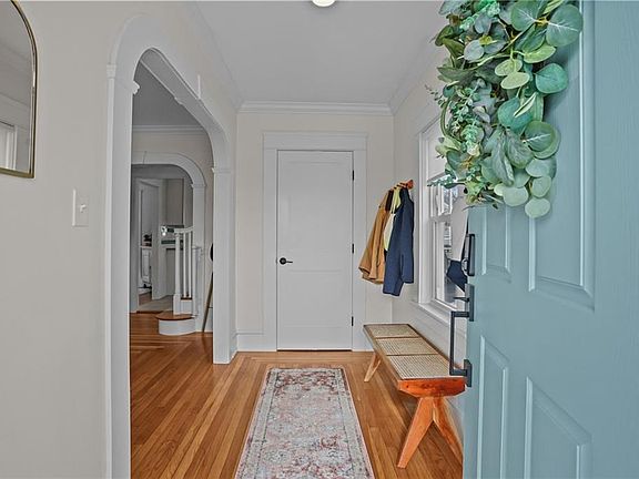 3rd image of 39 Ledge Rd