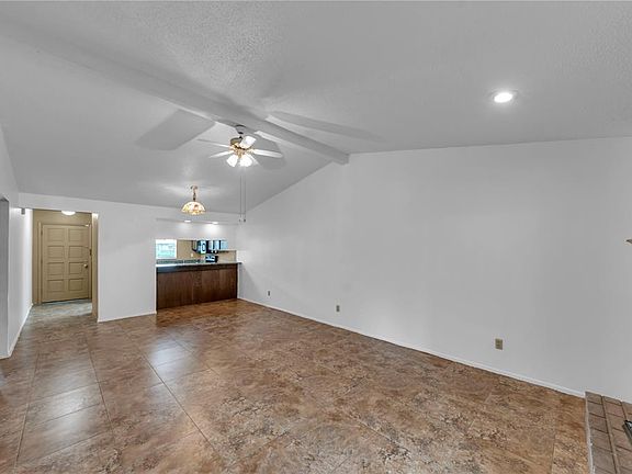 5th image of 5116 LESHER COURT