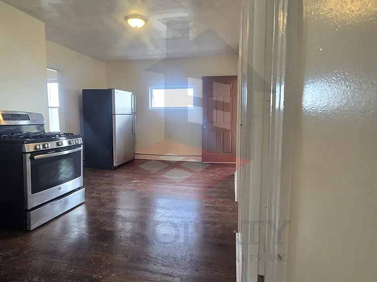 129 Magill St — Photo 18