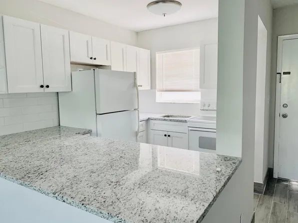 1113 Lake Terrace, Boynton Beach, FL 33426