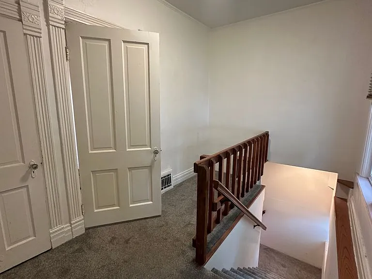 1032 W Pikes Peak Ave — Photo 9