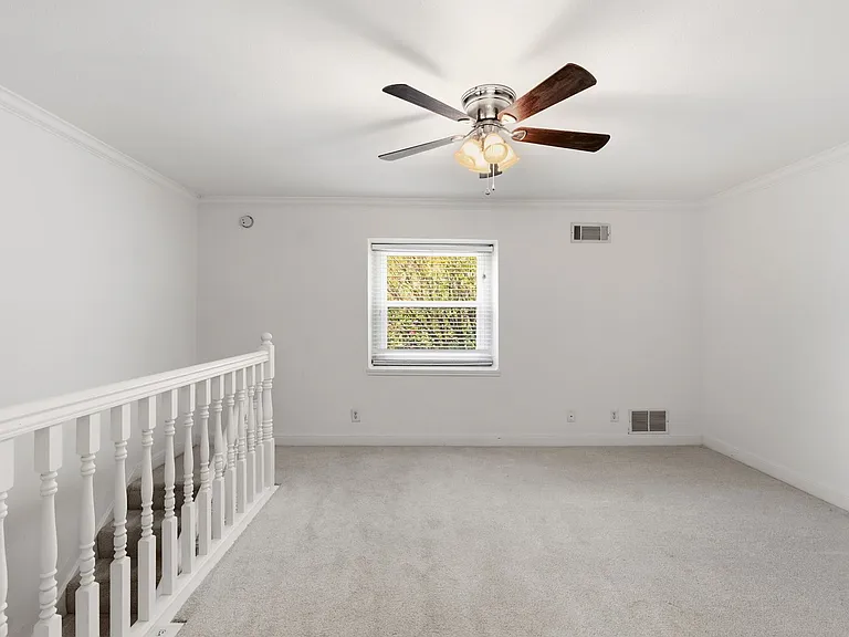 2500 Steck Ave #7 — Photo 10