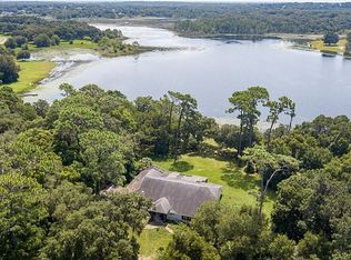 39110 Lakewood Ln, Lady Lake, FL 32159