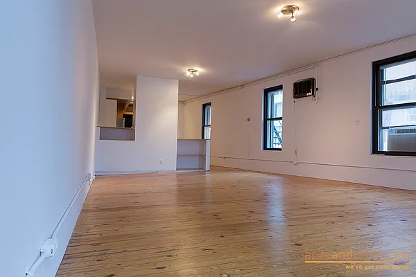 Rented by aptsandlofts.com | media 16