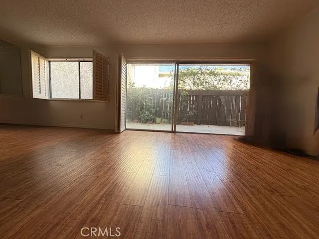 420 S Madison Ave — Photo 3