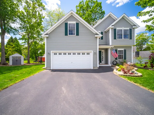 8 Joseph Court, East Hampton, CT 06424