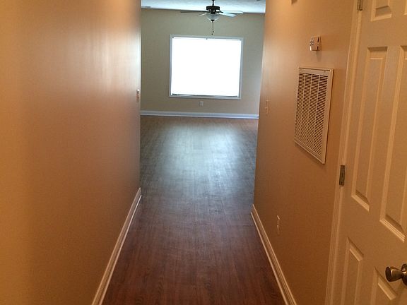 4th image of 105 Winery Ct APT 1