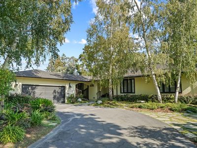 935 Monte Rosa Dr, Menlo Park, CA, 94025