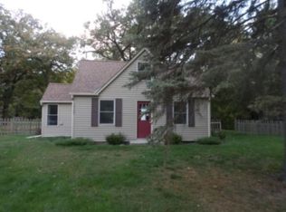 10160 Linnet St NW, Coon Rapids, MN 55433