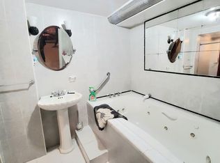 1051 Evergreen Ave, Bronx, NY 10472