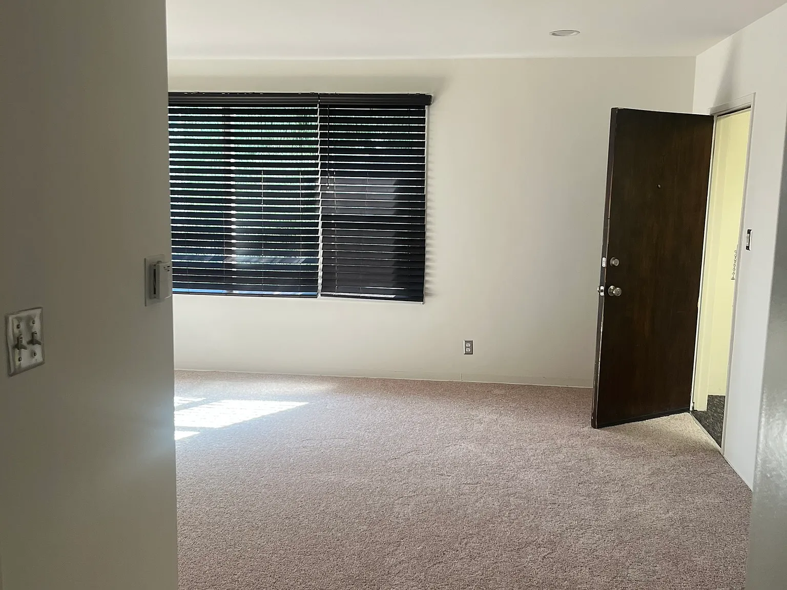 1 bed, 600 sqft, $1,900 — Photo 3