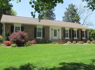 2005 Medhurst Dr, Greensboro, NC 27410