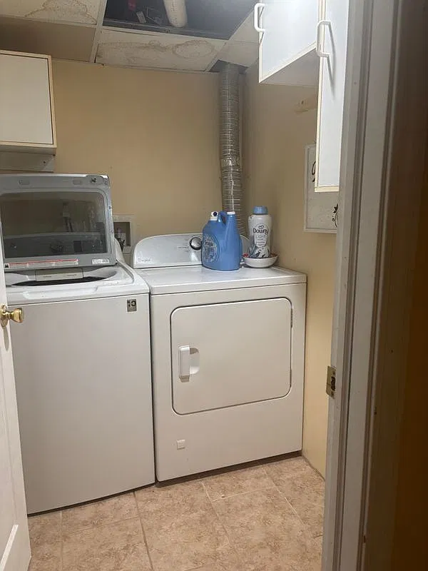 3 bed, 2.0 bath, 1026 sqft, $2,400 — Photo 3