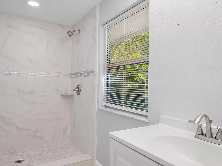 25027 Holden Dr — Photo 24