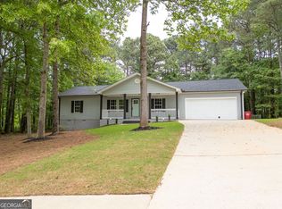 563 Cotton Creek Ln, Winder, GA 30680