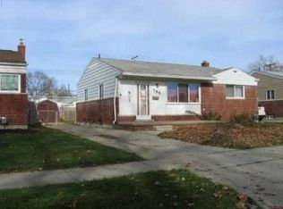 765 E Farnum Ave, Madison Heights, MI 48071