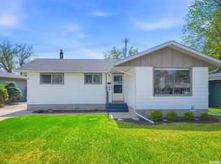 12 Murphy CRESCENT, Saskatoon, SK S7J 2T4