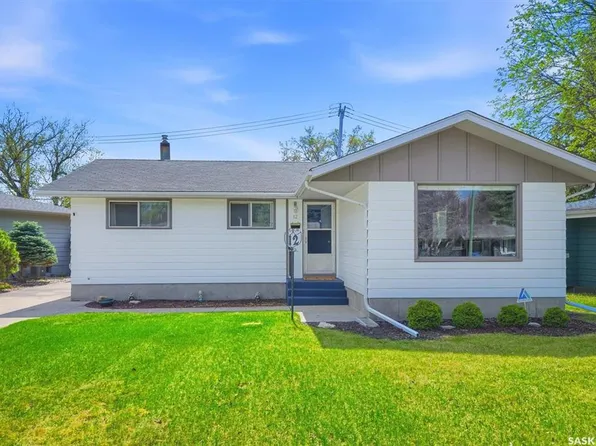 12 Murphy CRESCENT, Saskatoon, SK S7J 2T4