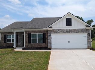 1332 Deutz Dr, Locust Grove, GA 30248