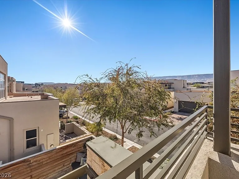 4262 Swift St — Photo 39