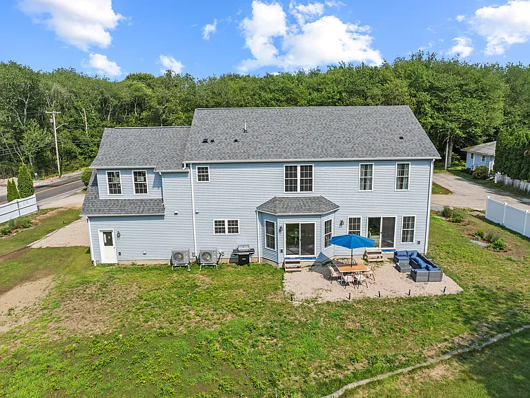 178 S Pier Rd #B — Photo 37