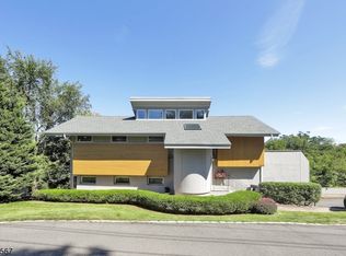 380 Kinderkamack Rd, River Edge, NJ 07661