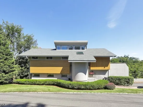 380 Kinderkamack Rd, River Edge Boro, NJ 07661