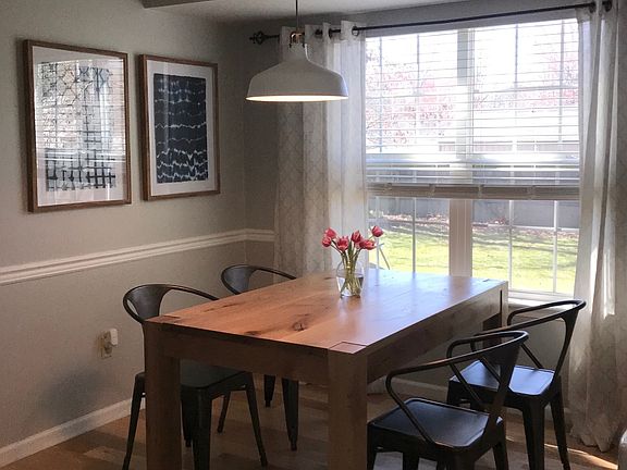 5th image of 526 Heacox Ln
