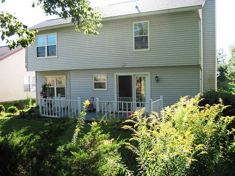 2nd image of 8127 Snug Harbor Dr