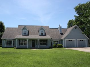 1032 Hillside Rd, Grove, OK 74344