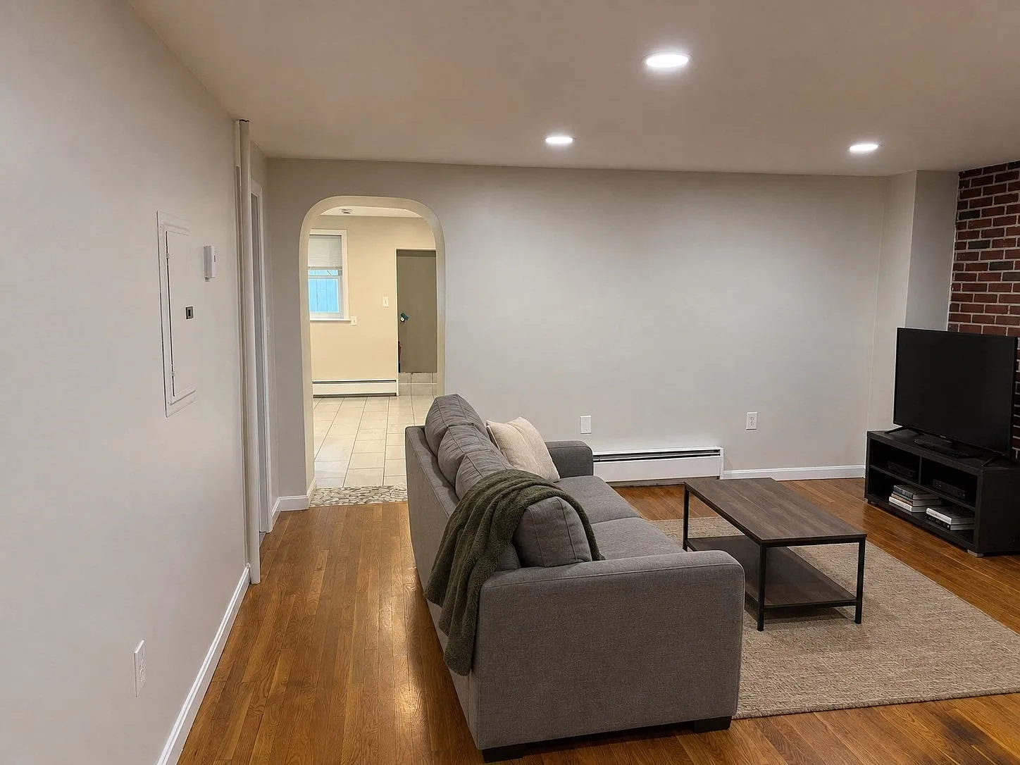 1 bed, 800 sqft, $2,800 — Photo 3