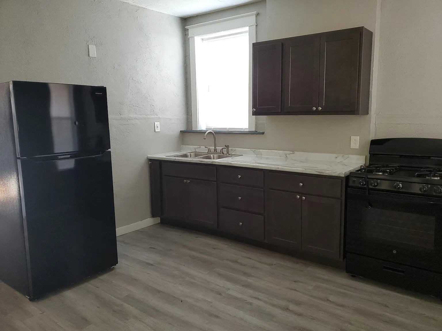 1 bed, 950 sqft, $750 — Photo 4