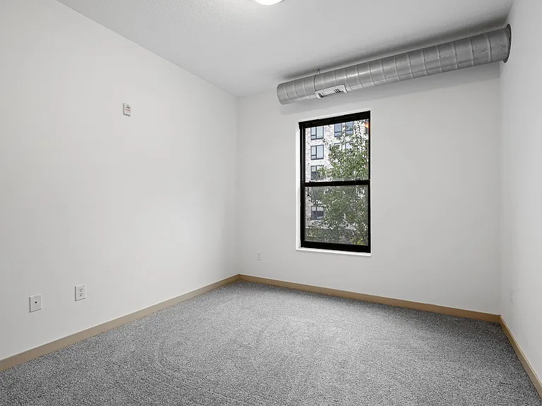 St Anthony Mills Apartments — Photo 9