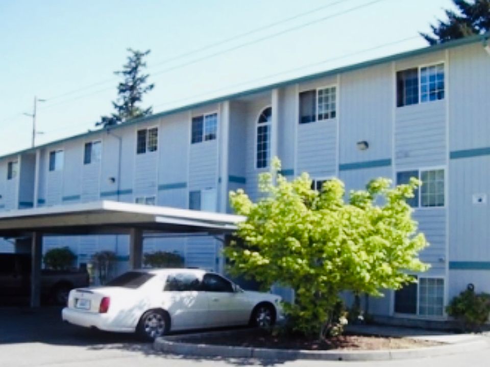 1st image of 105 143rd St S #10