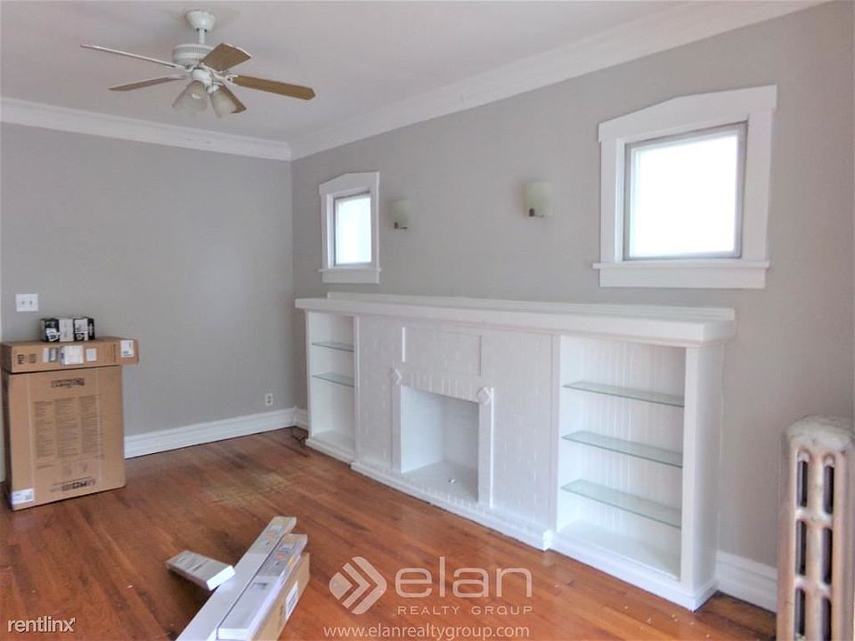 1st image of 3552 W Leland Ave APT 1