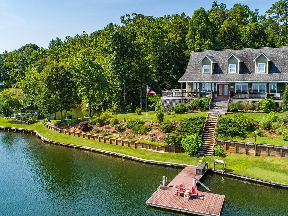 1st image of 48 Blue Herron Ln