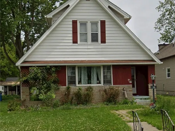 35 Washington Ave, Niles, OH 44446
