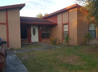 10105 Briarwick Ct, Tampa, FL 33615