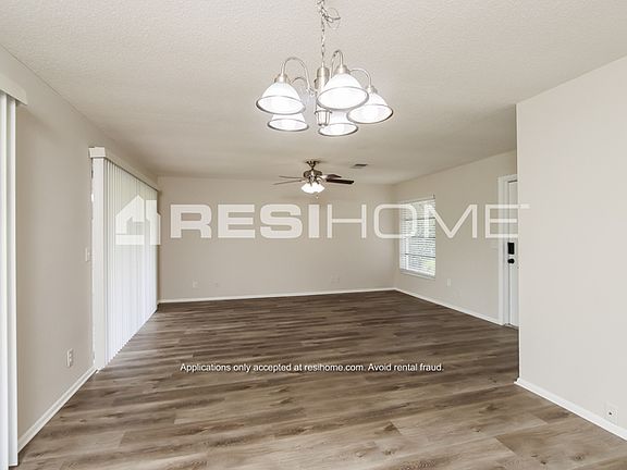 5th image of 960 Beechfern Ln