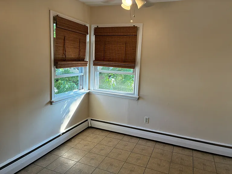 700 Roselle St — Photo 11