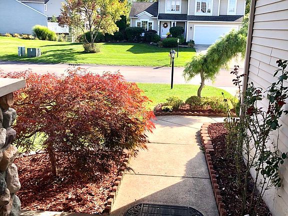 5th image of 7895 Thornapple Club Dr SE