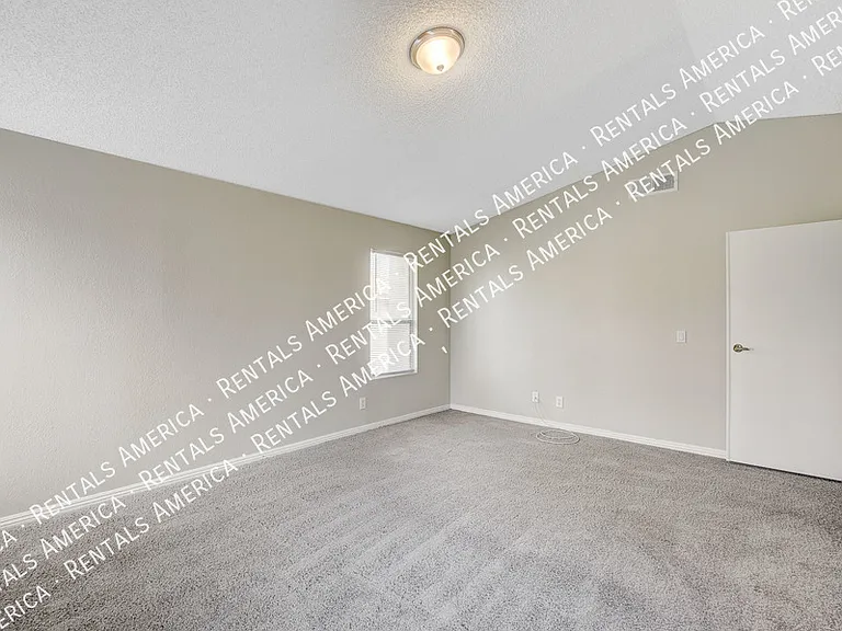 319 Simon Bolivar Dr — Photo 34