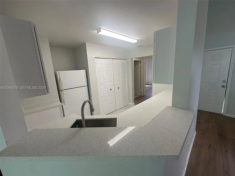 3417 NW 44th St #206 — Photo 3