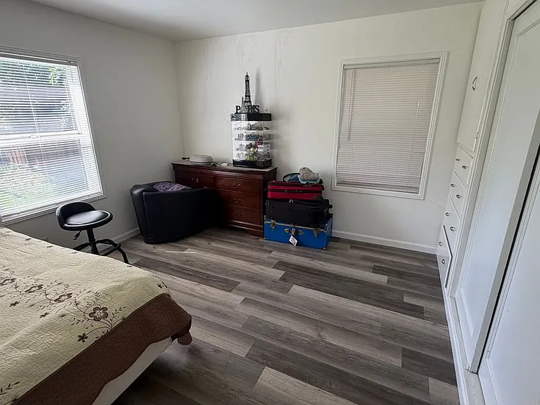 2036 Country Club Blvd — Photo 7