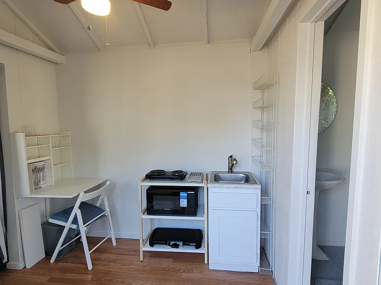 Burnet Ave — Photo 3