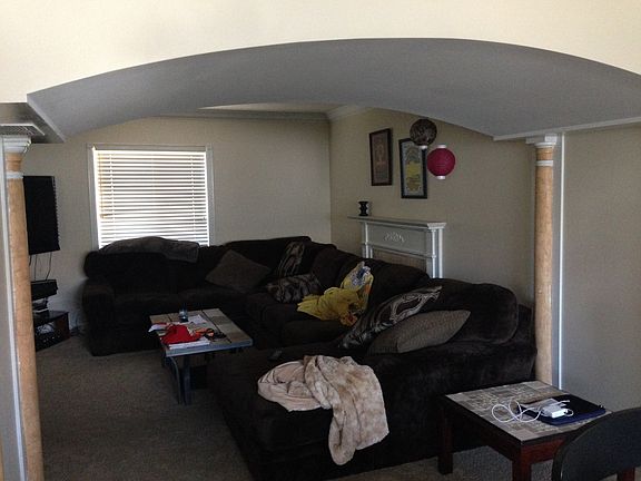 5th image of 139 Carmel Woods Dr